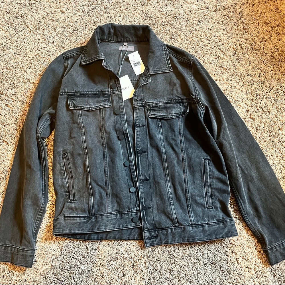 *NEW* DL1961 Lightweight Men’s Denim Jacket